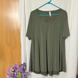 LuLaRoe Olive Green Women's Perfect T Tunic Top Size Large